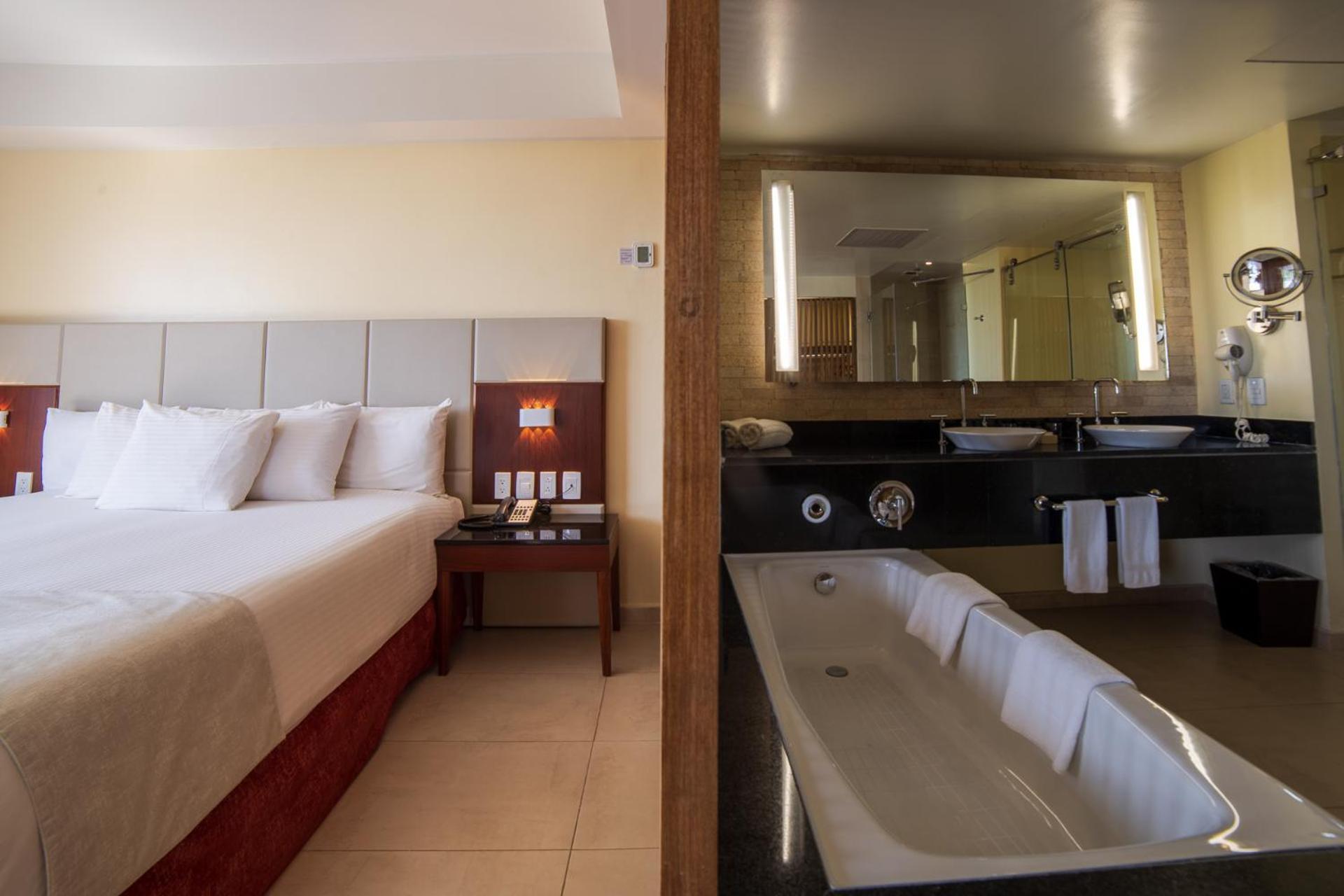 Sunsol Unik Luxury Hotel Porlamar Exterior photo
