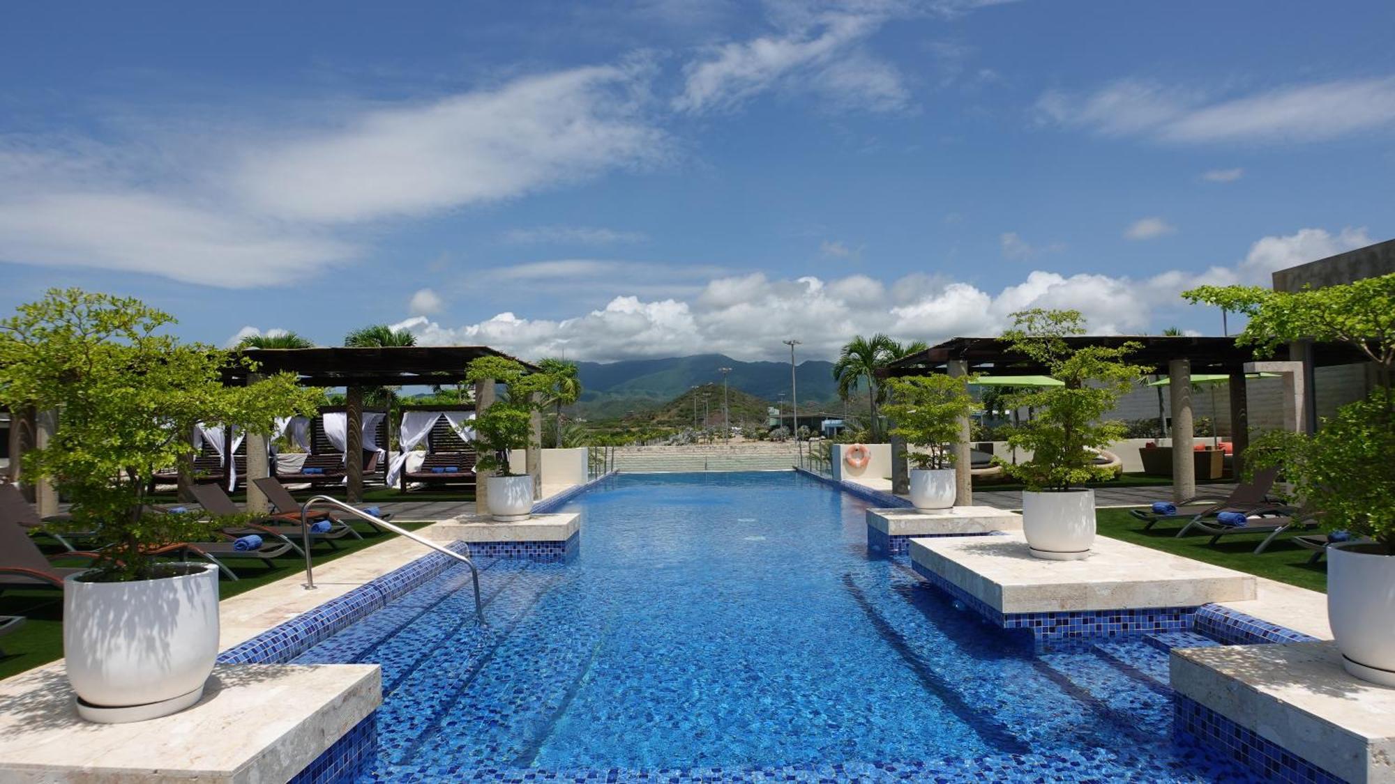 Sunsol Unik Luxury Hotel Porlamar Exterior photo