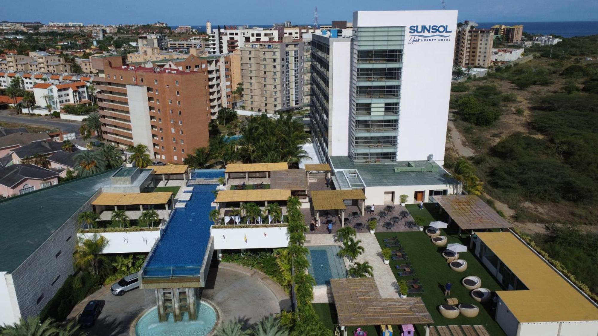 Sunsol Unik Luxury Hotel Porlamar Exterior photo