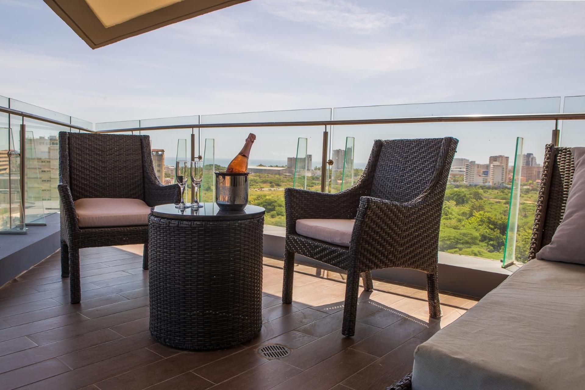 Sunsol Unik Luxury Hotel Porlamar Exterior photo
