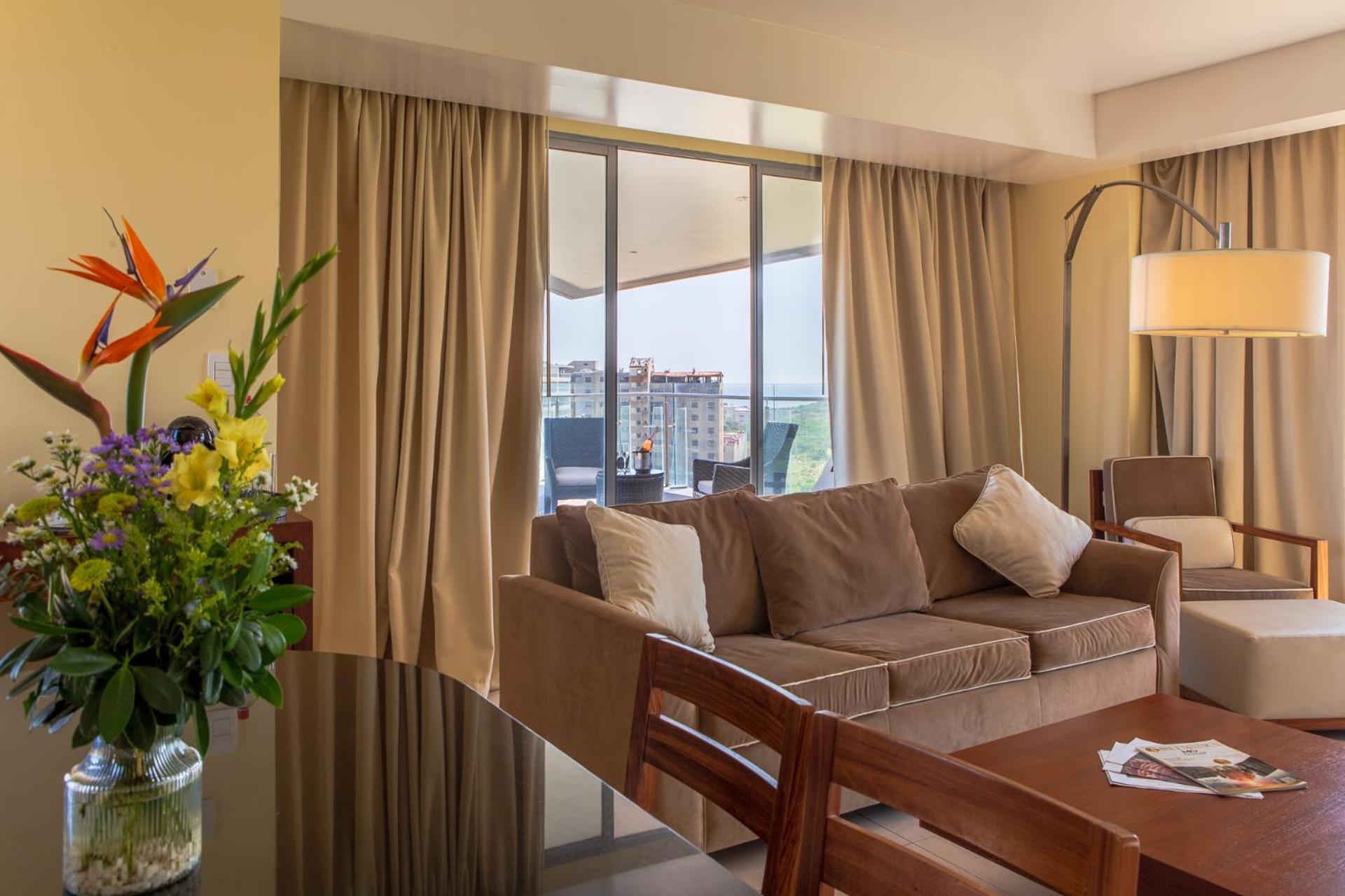 Sunsol Unik Luxury Hotel Porlamar Exterior photo