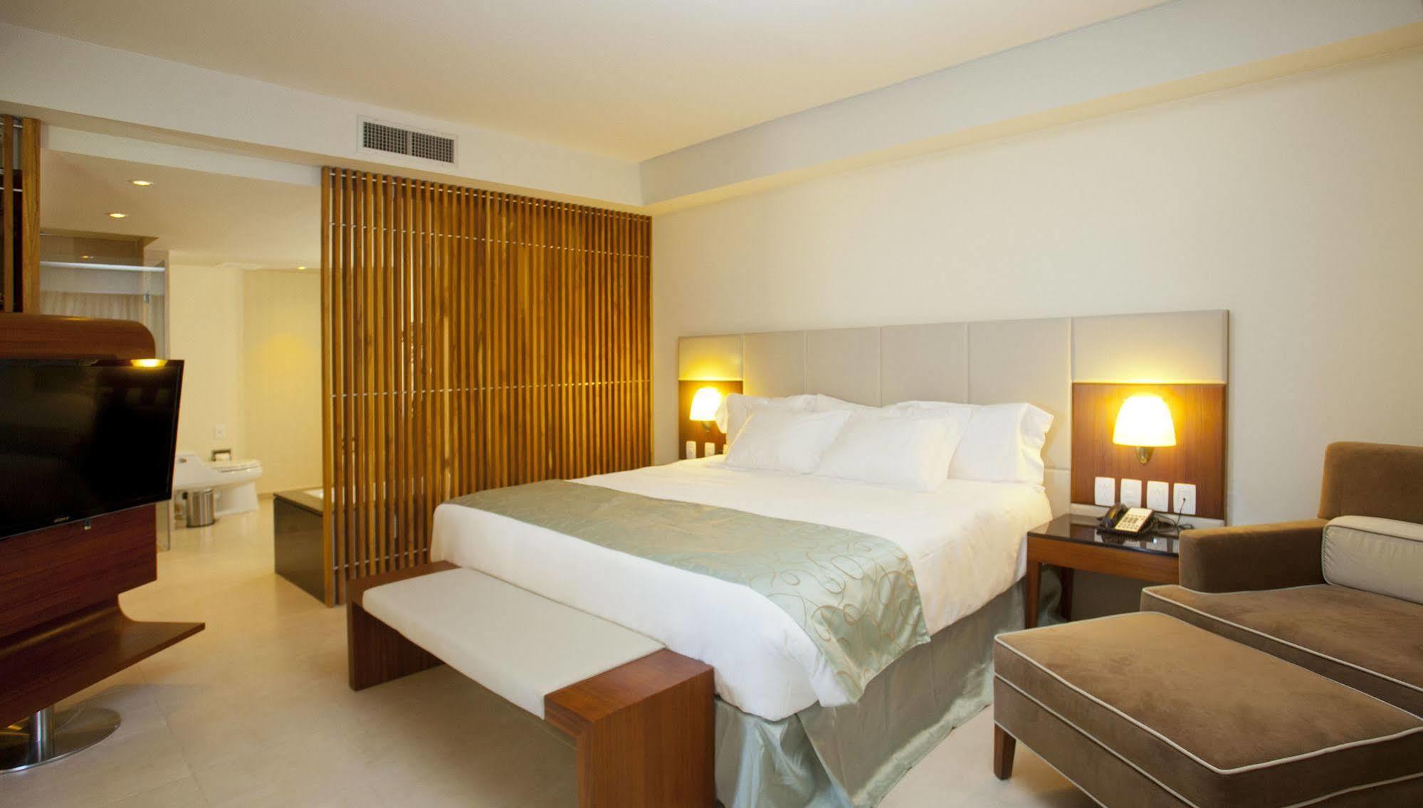 Sunsol Unik Luxury Hotel Porlamar Exterior photo