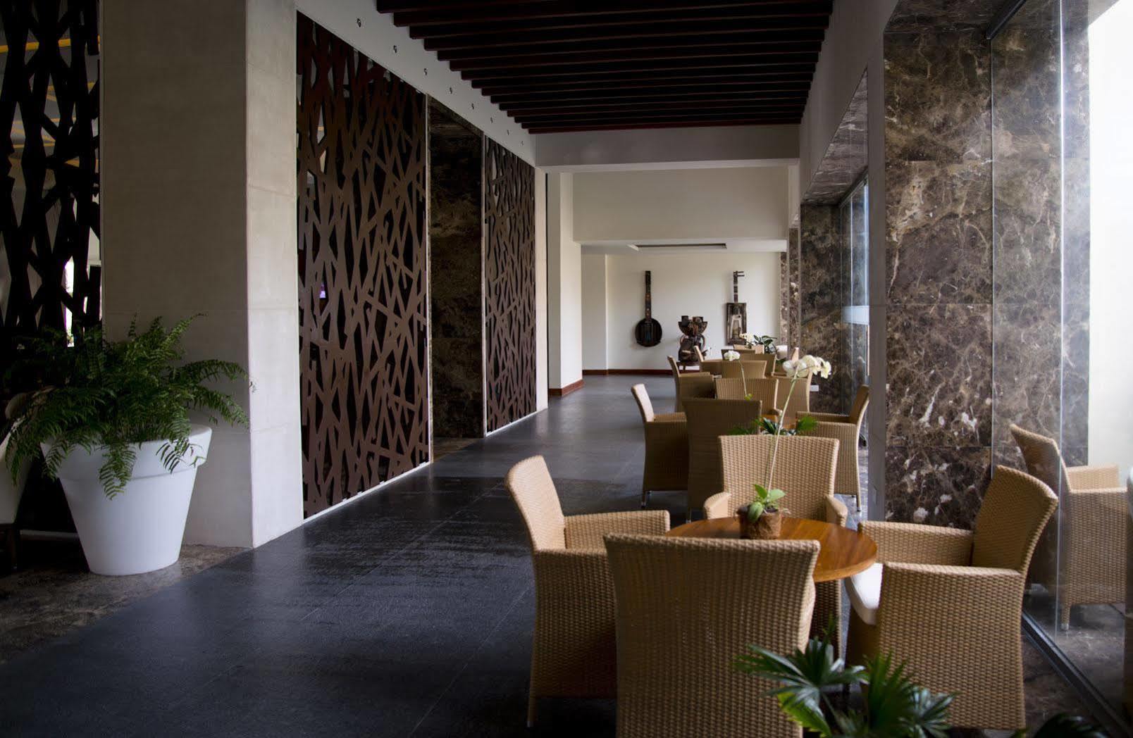 Sunsol Unik Luxury Hotel Porlamar Exterior photo